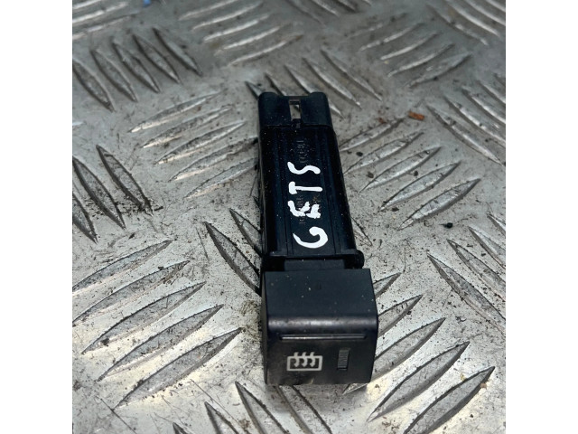 Включатель обогрева стекла с помощью электричества