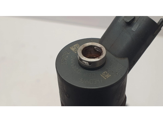 Vstřikovač 0445110270, 96440397 Chevrolet Captiva pro naftový motor 2.0