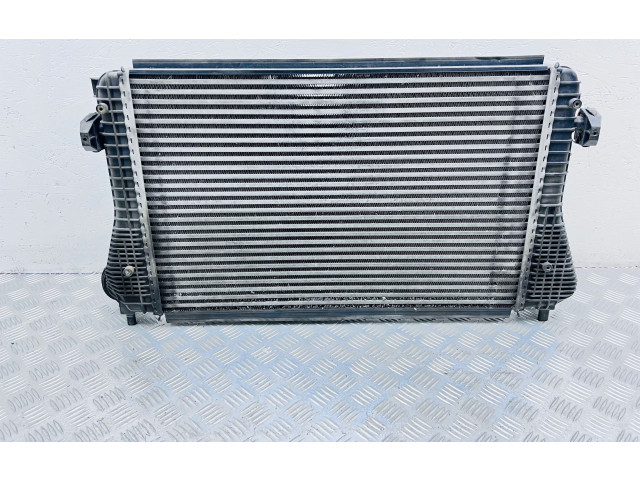 Интеркулер  1K0121345M   Audi TT TTS Mk2 