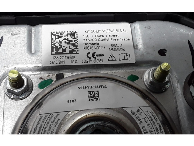 Подушка безопасности водителя 985709812R Dacia Duster II