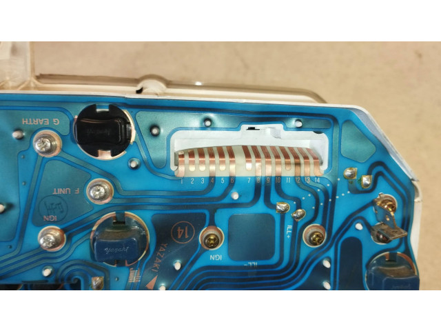 Přístrojová deska Mitsubishi Pajero 1997 MR233345, 526260