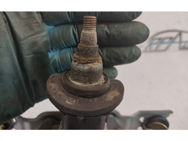 Моторчик заднего дворника 54902712, 55155122AEA    Jeep Grand Cherokee (WJ)