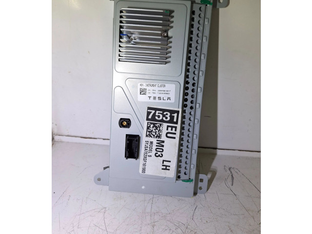 Přístrojová deska  Tesla Model S 2016 100478800F, T1610183683  