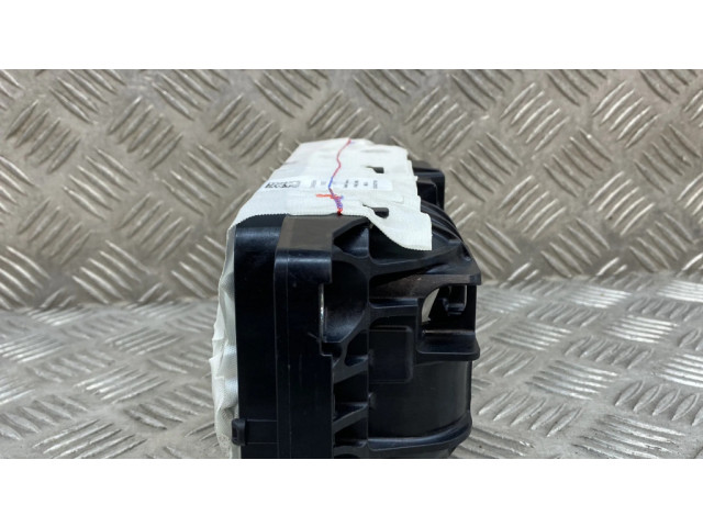 Подушка безопасности пассажира 654880204D   Skoda Kamiq