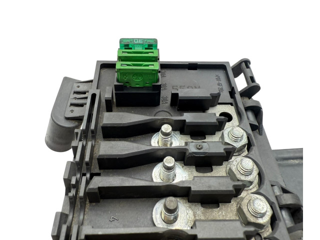 Блок предохранителей 1J0937506D   Audi A3 S3 8L    