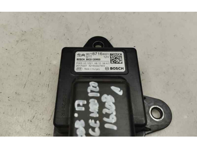 Блок предохранителей 967787168001   Peugeot 2008 I    