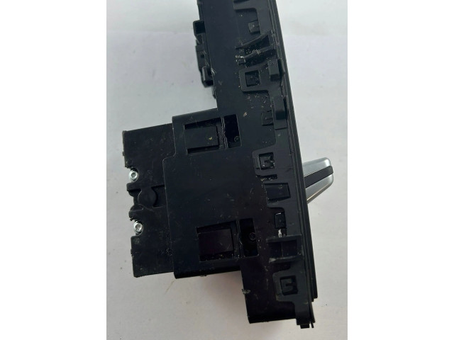 Vstřikovač 8YG713059A Audi A3 8Y