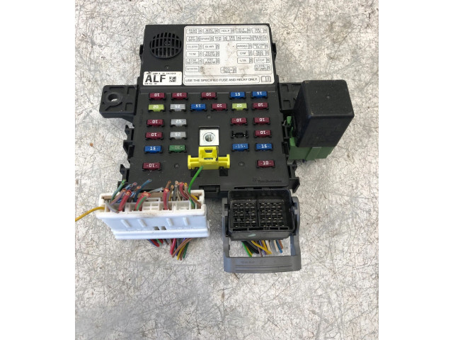 Блок предохранителей 95974309   Chevrolet Spark    