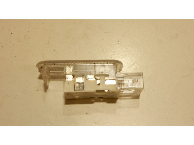 Фонарь освещения передней двери (внутри)