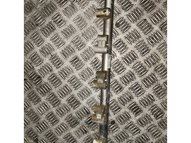 Топливная рампа BB5E9F797CA Jaguar F-Pace 2.0