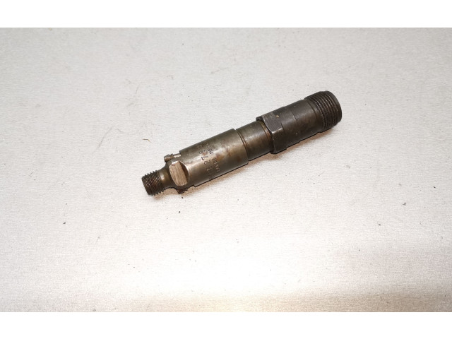 Vstřikovač 0000100551 Mercedes-Benz C W202 pro naftový motor 2.5