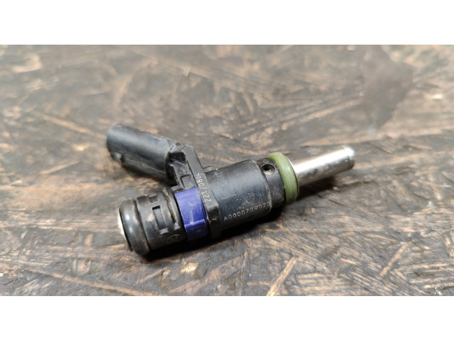 Vstřikovač A0000789023 Mercedes-Benz A W169 pro benzínový motor 1.7