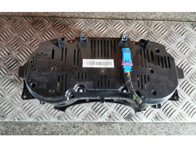 Спидометр (приборный щиток)    3T2920941H   Skoda Superb B6 (3T)