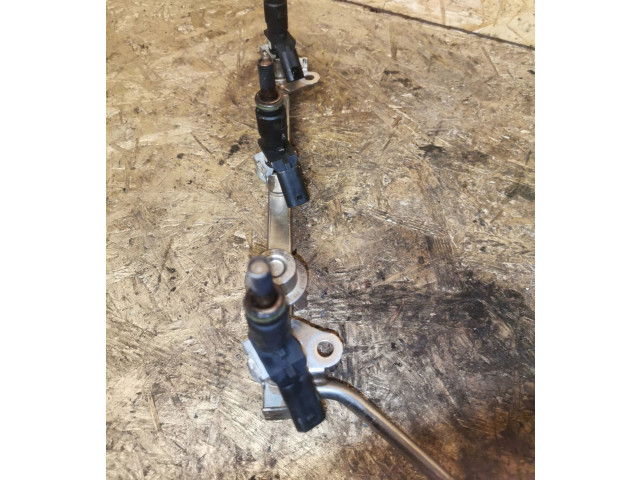 Магистральная трубка топлива A2720700995   Mercedes-Benz C W203   