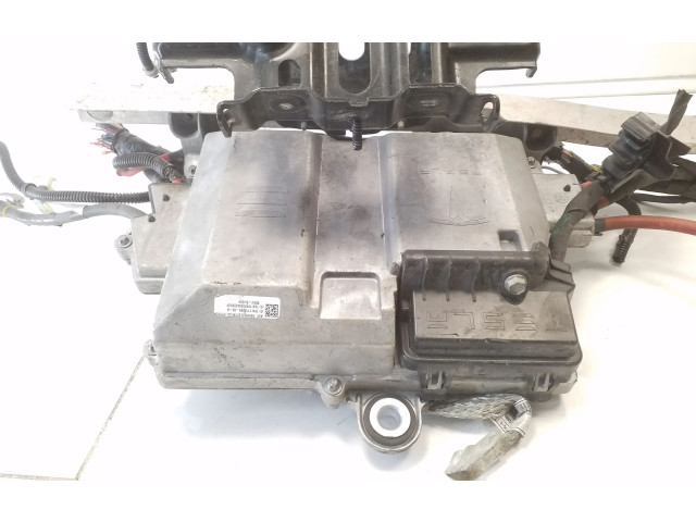 Řídící jednotka 111248500A   Tesla Model 3 2020