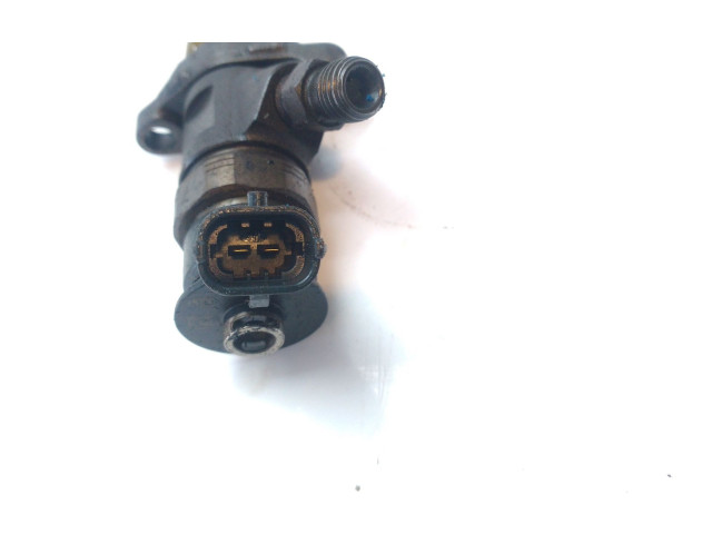 Форсунка 338002A400    Hyundai Getz  D4FA 