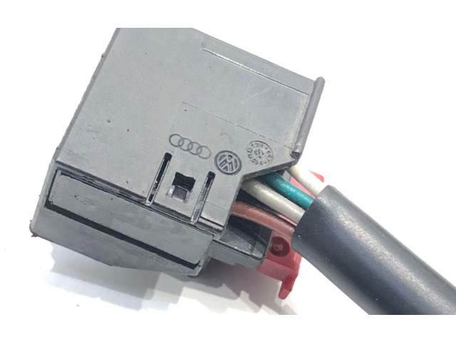 Zpětné zrcátko  Volkswagen Caddy 2005    