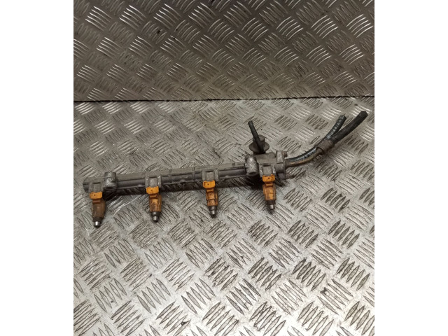 Топливная рампа Mitsubishi Galant