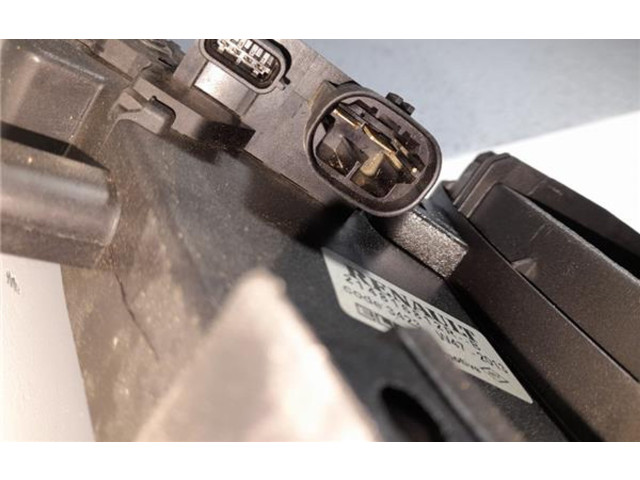 Вентилятор радиатора 8200765566 Dacia Sandero