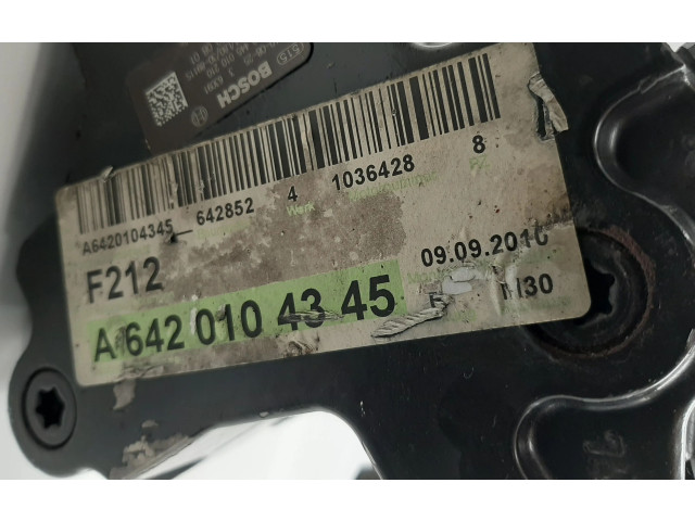 Vstřikovací lišta A6420700801, A6420104345 Mercedes-Benz E A207 OM 642.852