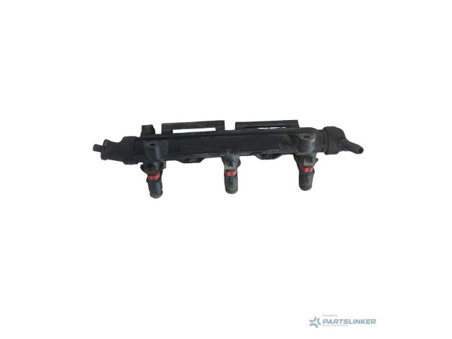 Топливная рампа 03E133320A   Skoda Rapid (NH)  