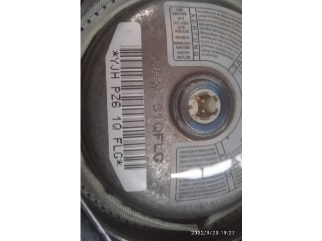 Подушка безопасности водителя 8P1940370119 Mercedes-Benz A W168