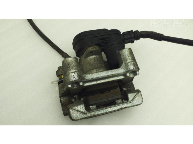 Задний суппорт