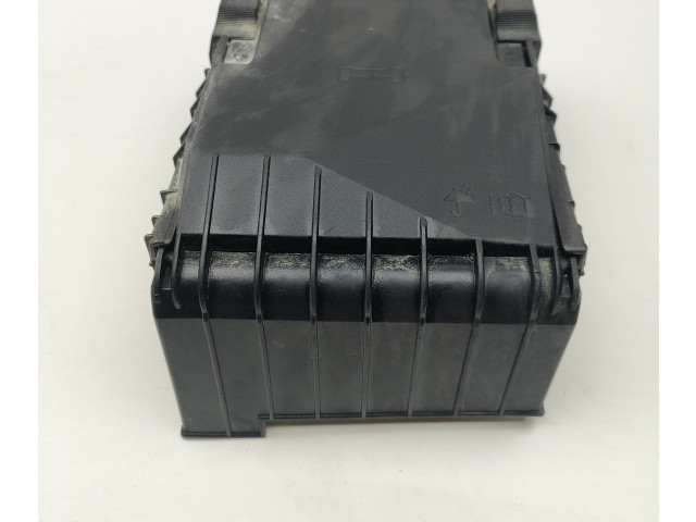 Pojistková skříňka 2K0937805A Volkswagen Caddy 2019