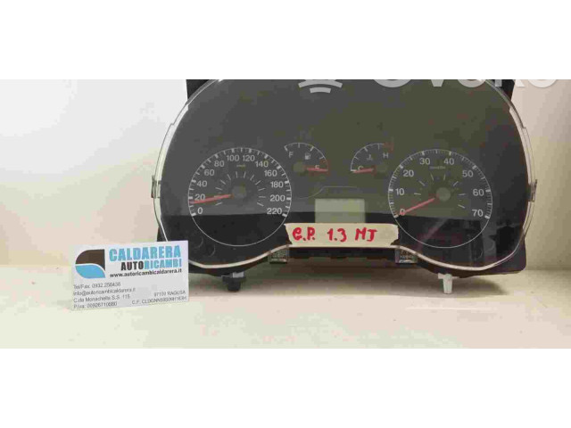 Панель приборов    Fiat Grande Punto       