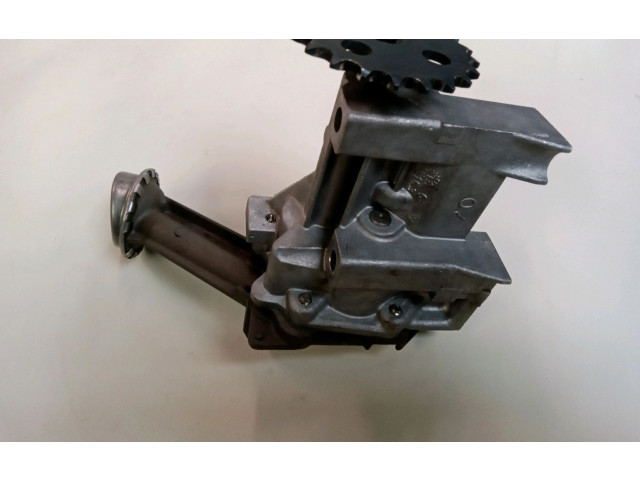 Масляный насос K9K E6 150152623R Dacia Sandero