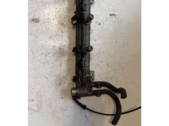 Топливная рампа 036133319   Audi A3 S3 8P   для двигателя BLS