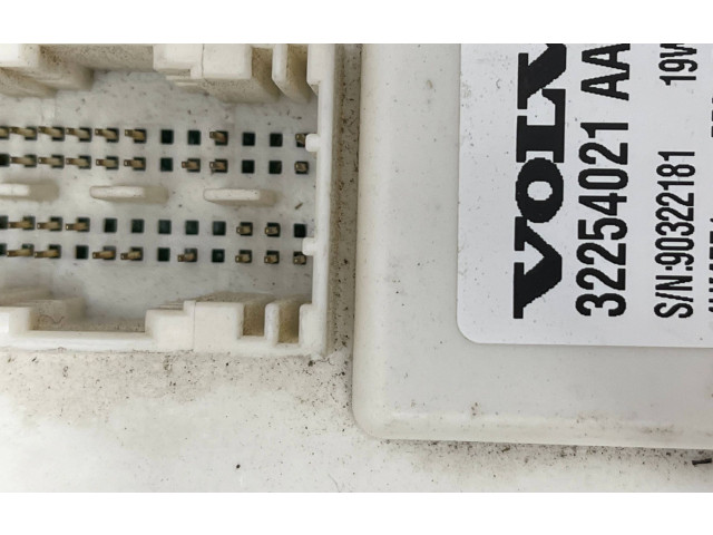 Модуль управления BSM 32254021 Volvo S90, V90