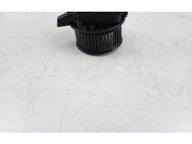 Вентилятор печки    4M1820021C, 4M1820021C   Audi e-tron