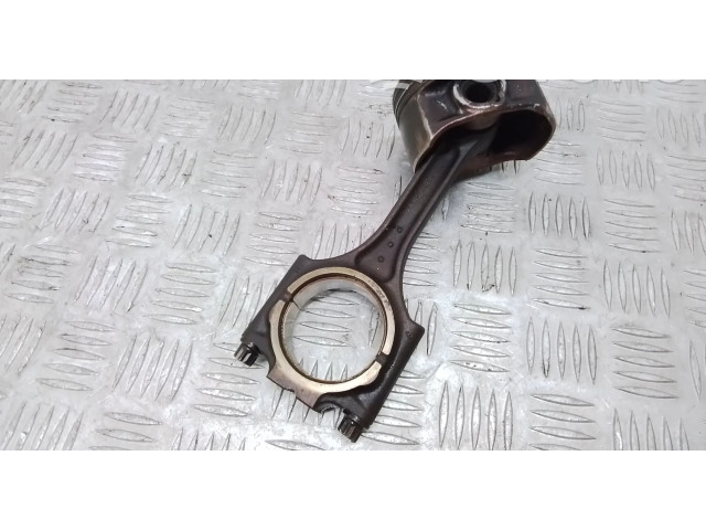 Píst Volvo S80 B5254T10