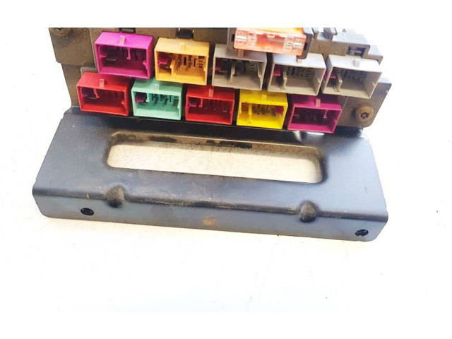 Дисплей 8a0937530, 8A0937530 Volkswagen Transporter - Caravelle T5