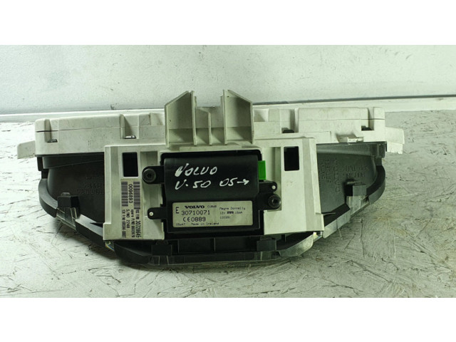 Přístrojová deska Volvo V50 2005 30728645, 30710071