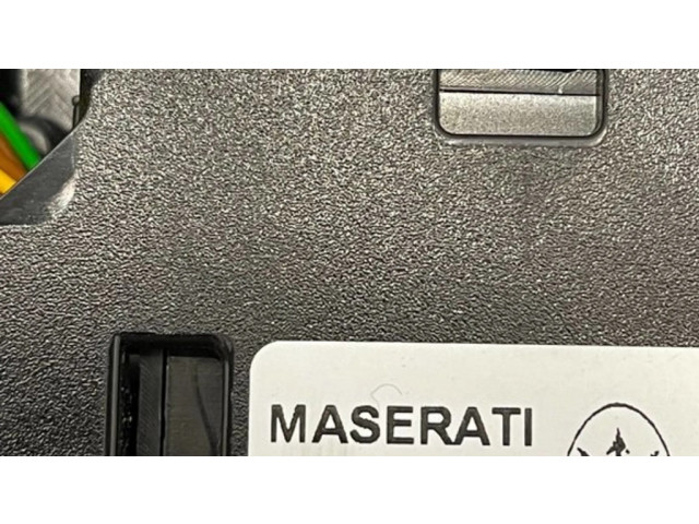 Блок управления раздвижной крыши