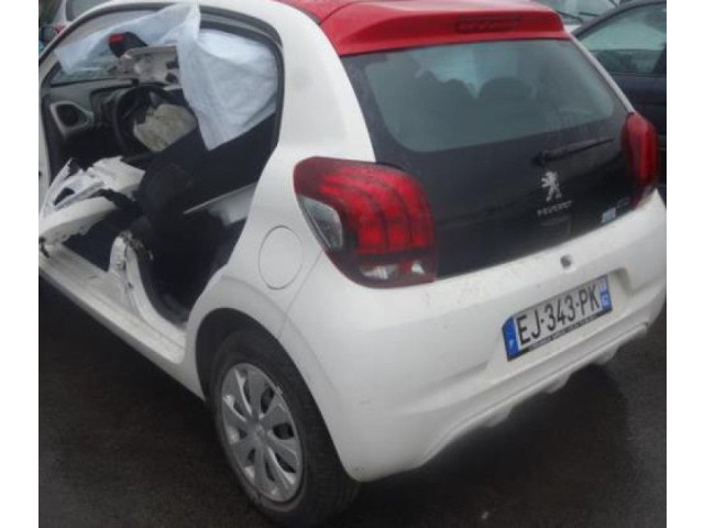 Панель приборов    Peugeot 108       