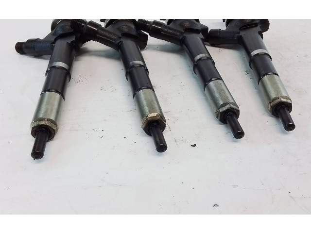 Комплект форсунок 55567729, 2M11270    Opel Meriva B  A17DTS 