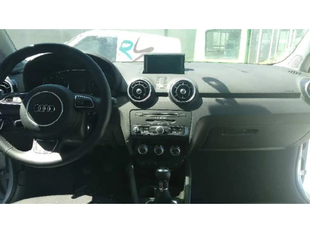 Панель приборов 8XA920930D, A2C99999000   Audi A1       