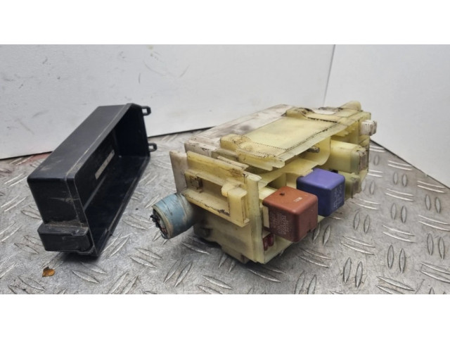   Pojistková skříňka 9098702016, 4665   Toyota MR2 (W30) III 2001