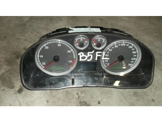 Přístrojová deska Volkswagen PASSAT B5.5 2001 3B0920827A