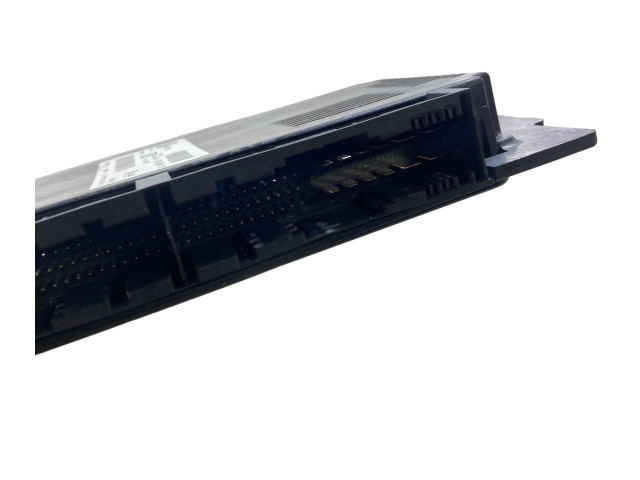 Vstřikovač 9390491, 61359390491 BMW X1 E84 pro benzínový motor 2.0