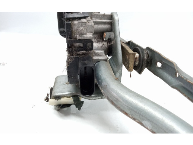 Моторчик дворников 0390241509, 8E1955119 Audi A4 Allroad