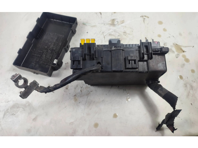 Блок предохранителей AB3914A076BD Ford Ranger