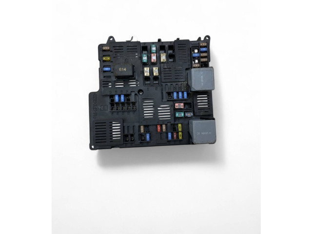 Блок предохранителей 31473770   Volvo XC90    