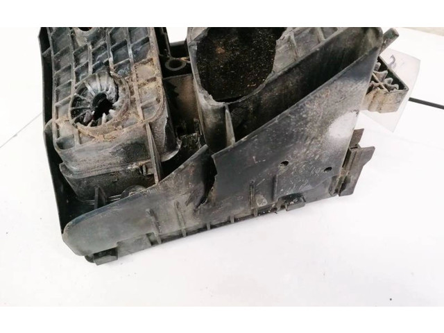 Блок предохранителей 017181301, 0-1718130-1 Skoda Octavia Mk2 (1Z)