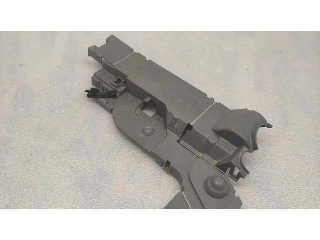 Pojistková skříňka Крышка ящика предохранителей 31473767 Volvo V60 2020