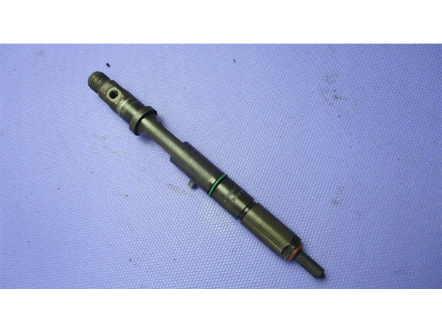 Vstřikovač 059130201E Audi A4 S4 B5 8D pro naftový motor 2.5