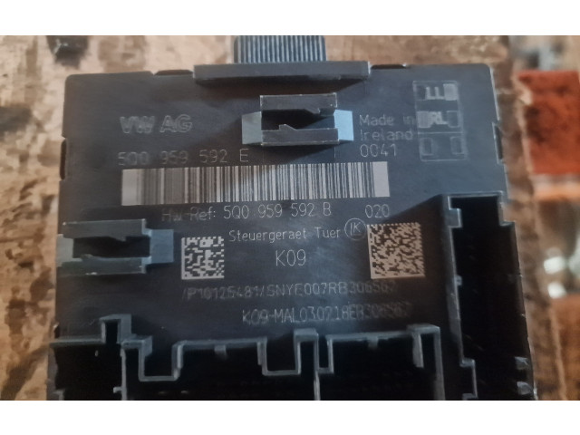 Блок управления 5Q0959592B Volkswagen Touran III